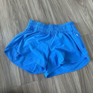 Lululemon tracker 4 inch